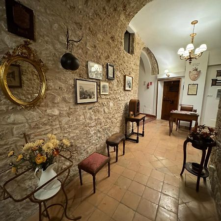 Le Prigioni Del Palazzo B&B Sora Bagian luar foto