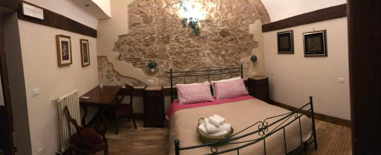 Le Prigioni Del Palazzo B&B Sora Bagian luar foto