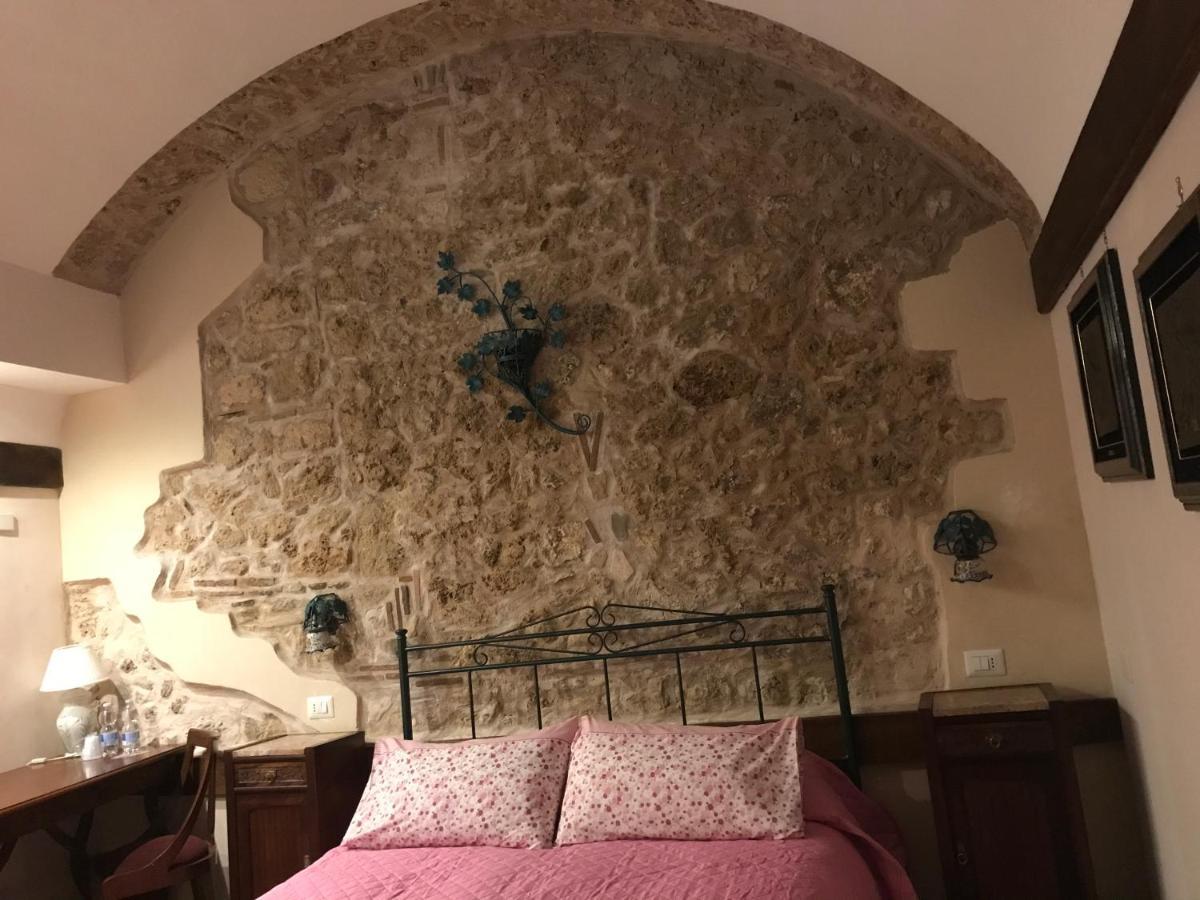 Le Prigioni Del Palazzo B&B Sora Bagian luar foto