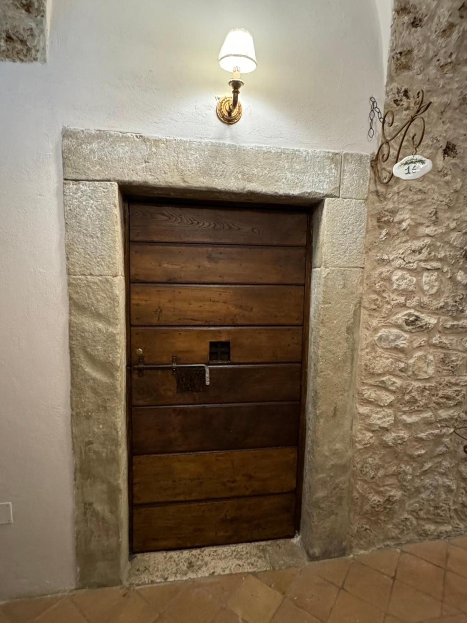 Le Prigioni Del Palazzo B&B Sora Bagian luar foto