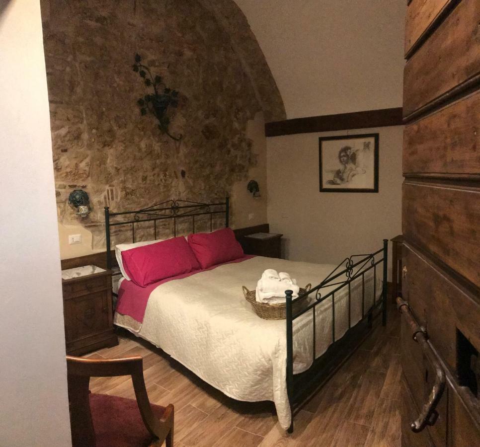 Le Prigioni Del Palazzo B&B Sora Bagian luar foto